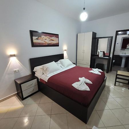 Haris Hotel Влёра Экстерьер фото