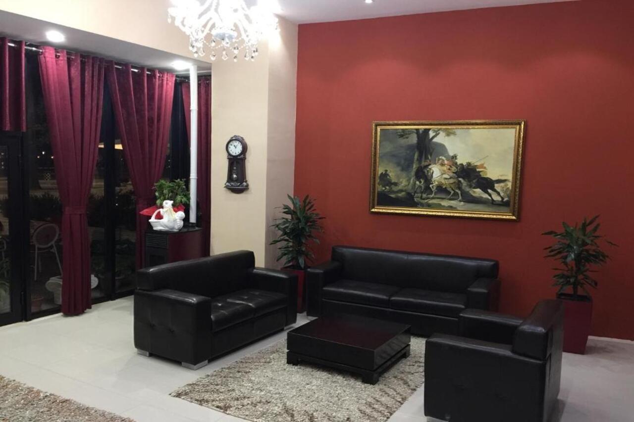 Haris Hotel Влёра Экстерьер фото