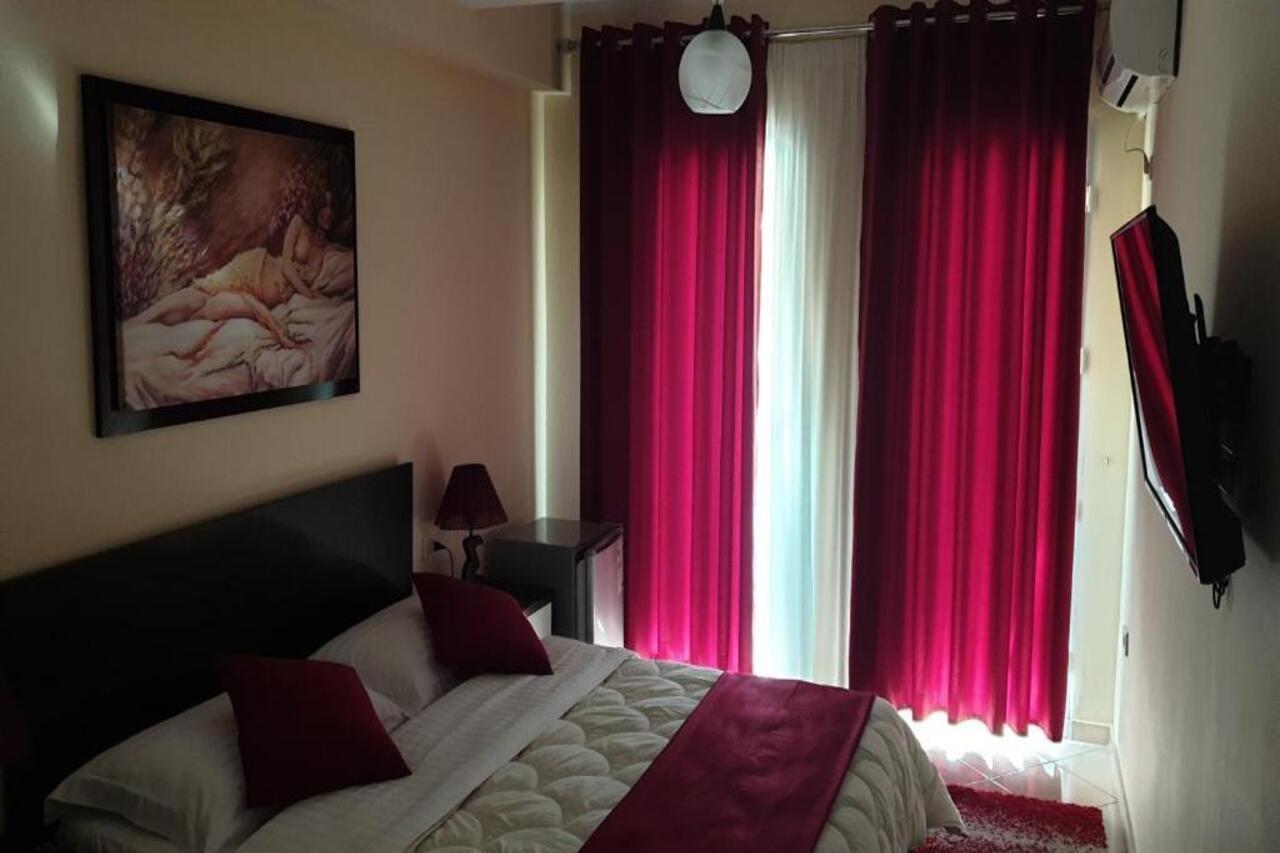 Haris Hotel Влёра Экстерьер фото