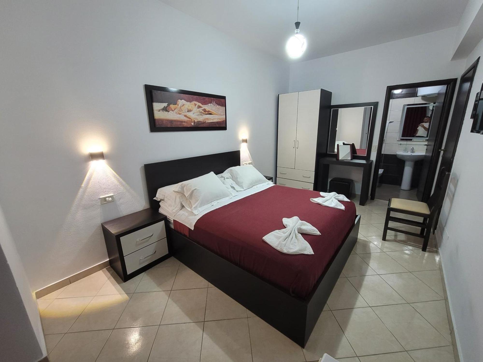 Haris Hotel Влёра Экстерьер фото