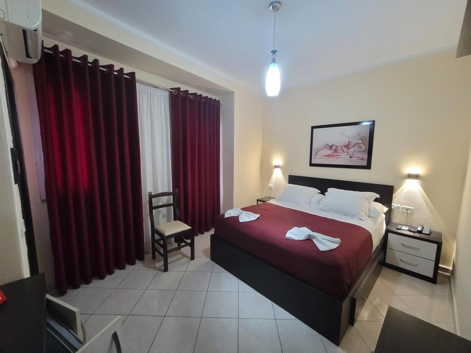 Haris Hotel Влёра Экстерьер фото